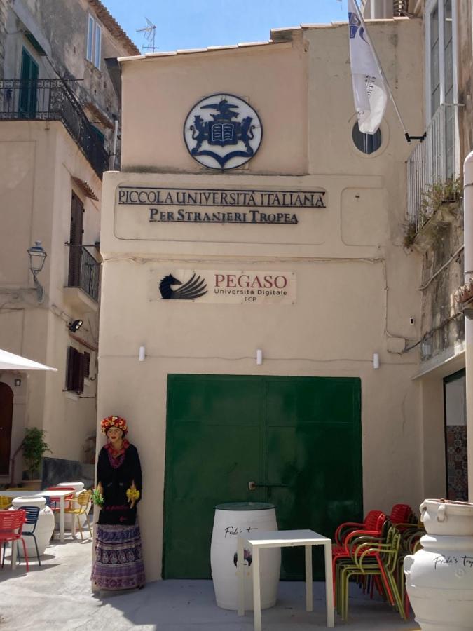 Appartement Domus Luxury Tropea Extérieur photo